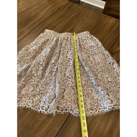 Anthropologie HD in PARIS Champagne Silver Metallic Lace Eyelash Hem Skirt Sz 0 - Picture 10 of 14